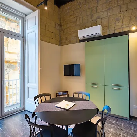 Διαμέρισμα La Pinacoteca By Napoliapartments 4*